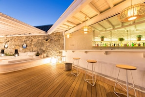 Poolside bar
