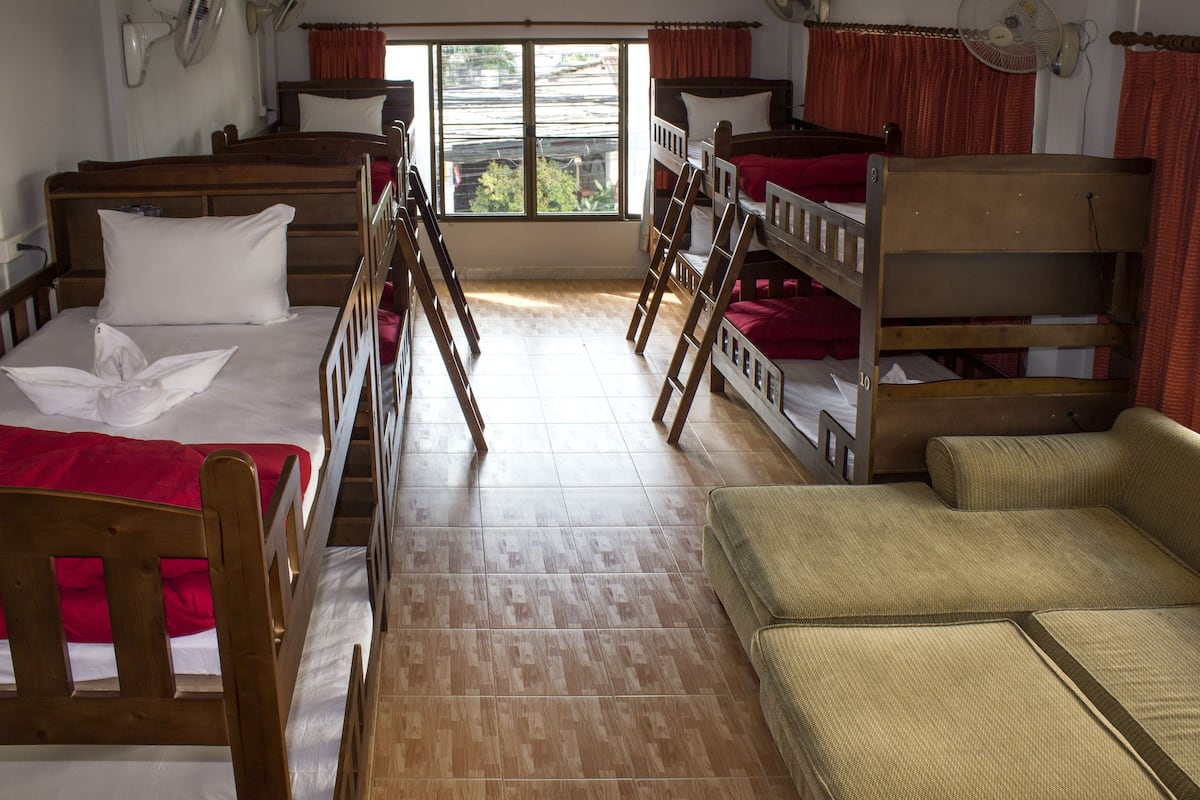 Mixed Dormitory, Shared Bathroom | 미니바, 객실 내 금고, 책상, 무료 WiFi