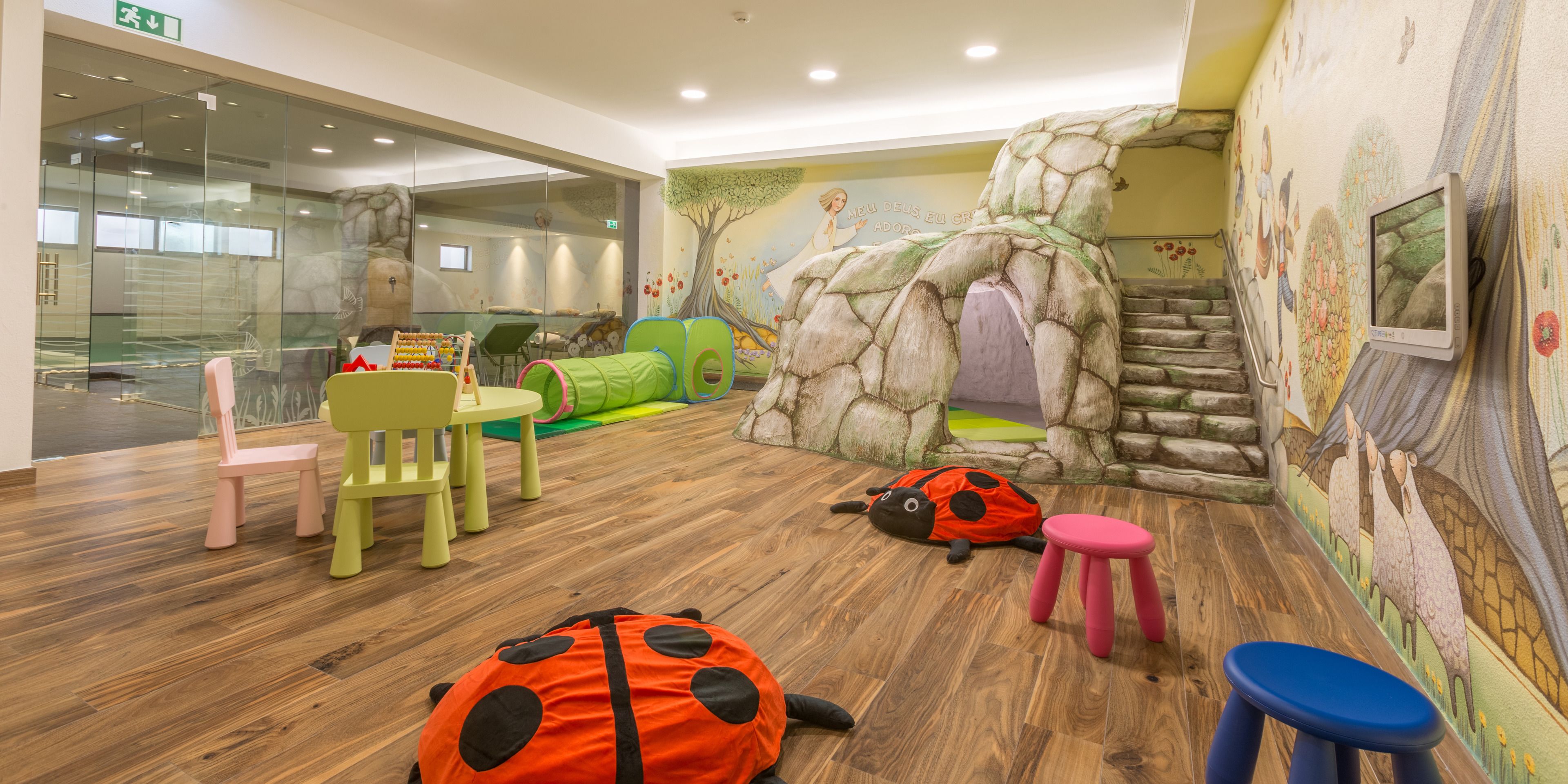 children’s play area – indoor