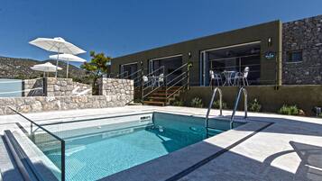 Deluxe Suite, Private Pool (Lavender) | Terrace/patio