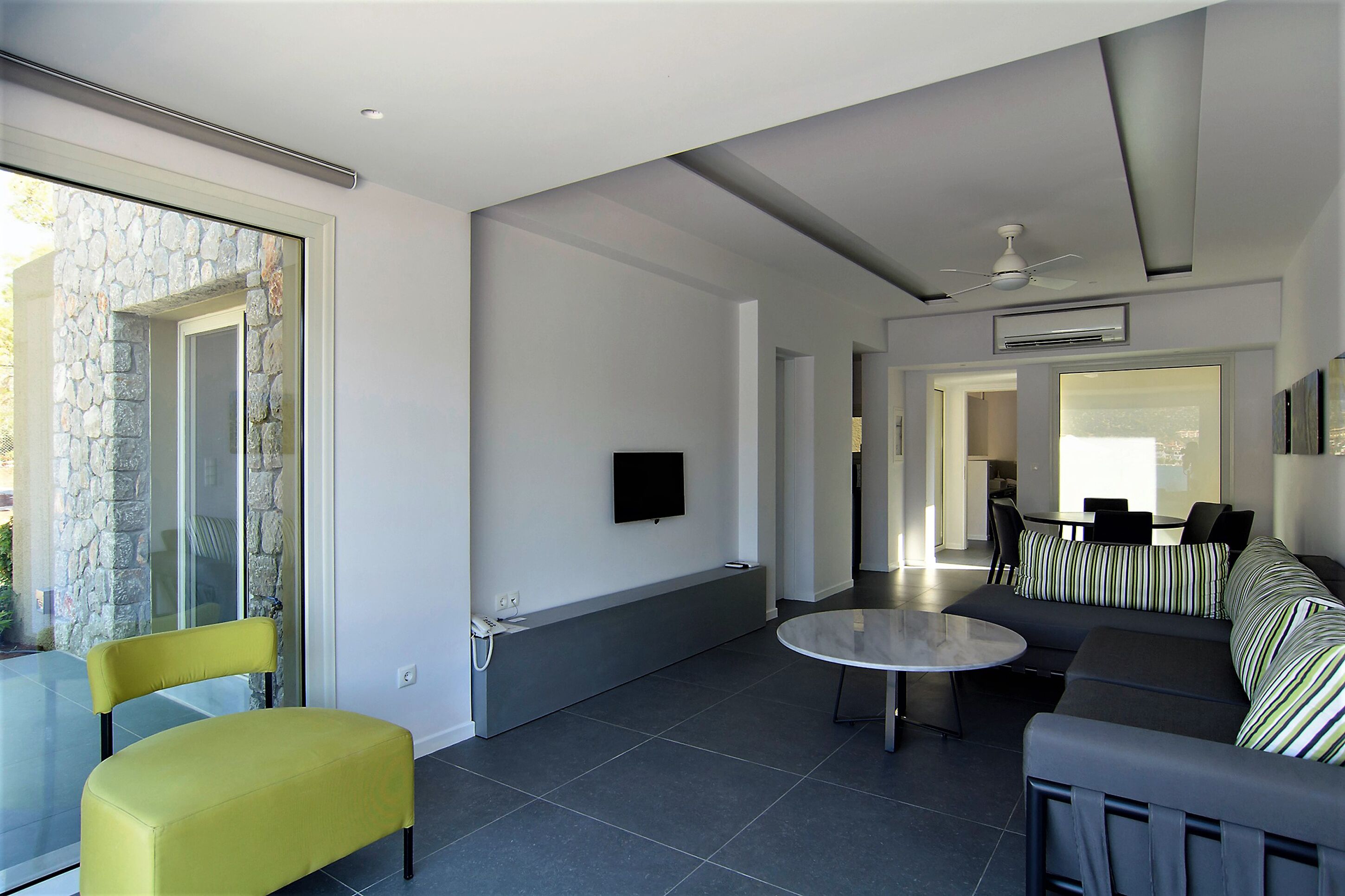 luxury studio suite, 2 bedrooms | 2 bedrooms, in-room safe, iron/ironing board, free wifi