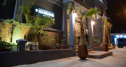 Hotel Semiramis City center