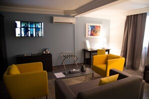 Suite supérieure | Literie de qualité, minibar, coffre-fort, bureau