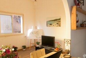 Apartment, 1 Bedroom, Kitchen | Living area | LCD TV