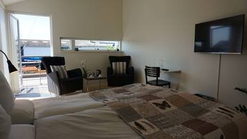 Schreibtisch, Babybetten, Zustellbetten, kostenloses WLAN