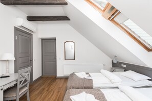 Bügeleisen/Bügelbrett, kostenloses WLAN, Bettwäsche