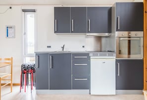 House, 2 Bedrooms, Kitchenette | Private kitchen - Sportsby Vejen (Vejen)