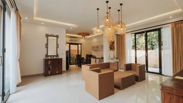 40-inch LED TV with cable channels, TV