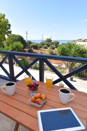 Deluxe Room - Glafki Studios & Apartments (Syros)