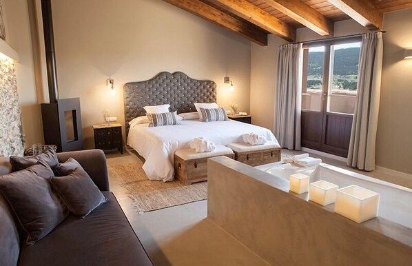 In-room safe, blackout curtains, soundproofing, free WiFi