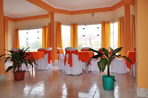 Frühstück, Mittagessen, Abendessen, internationale Küche