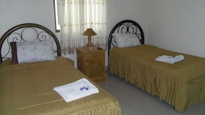 Triple Room, Private Bathroom - Hostal Butch Cassidy (Tupiza)