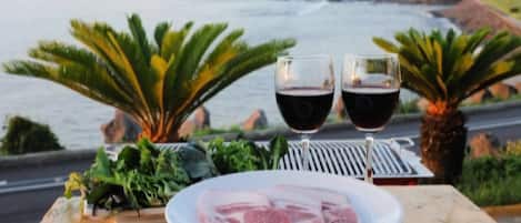 Double Room, 2 Double Beds, Non Smoking, Sea View | Free WiFi