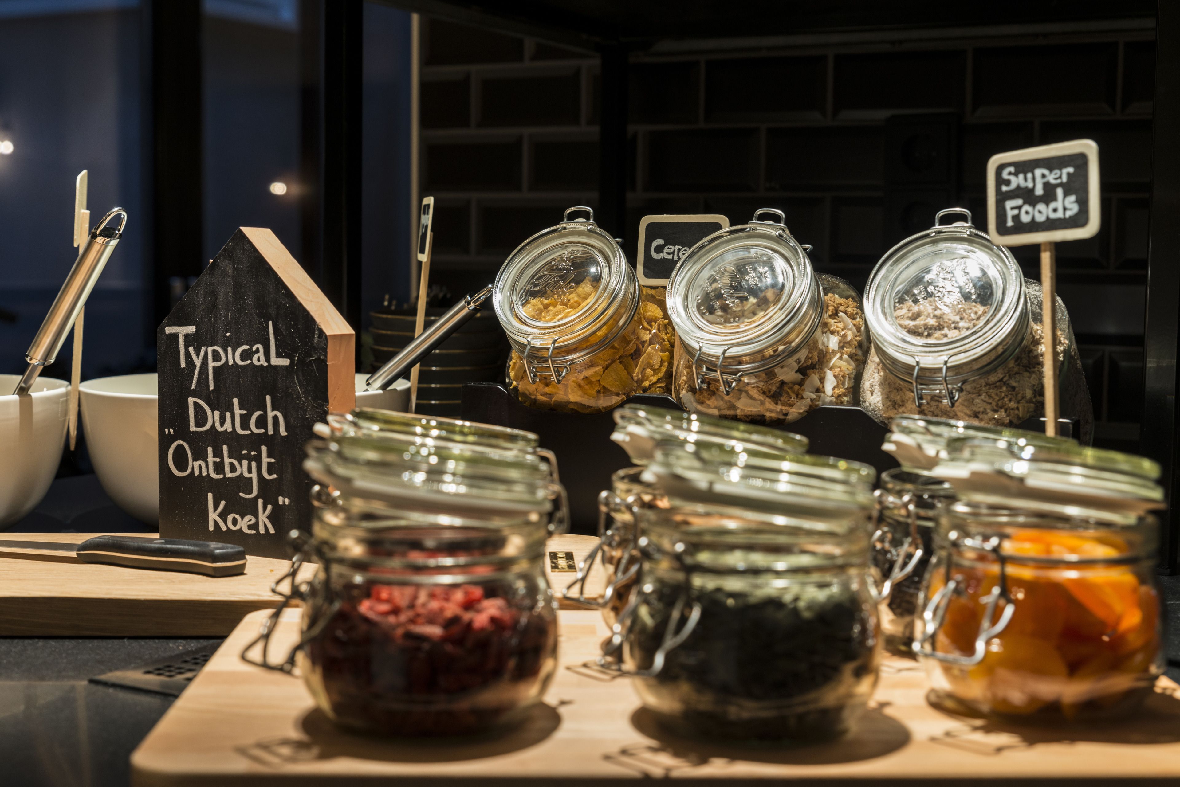 daily english breakfast (eur 15 per person)