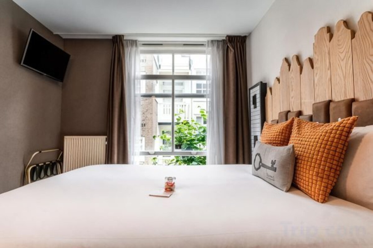 Small Double Room