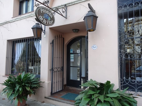 Entrada de la propiedad