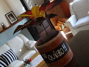 Lobby lounge - Posada de la Flor (Colonia del Sacramento)