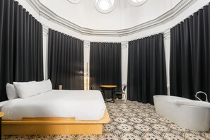 Penthouse, 2 Bedrooms (St-Laurent), Panoramic Views (T401) | Iron/ironing board, free WiFi, bed sheets - Les Lofts du Trésor - By Les Lofts Vieux-Quebec (Québec City)