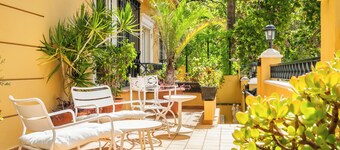 BYPILLOW Villa Lorena