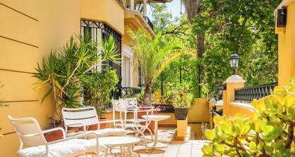 BYPILLOW Villa Lorena