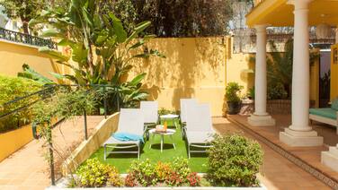 BYPILLOW Villa Lorena