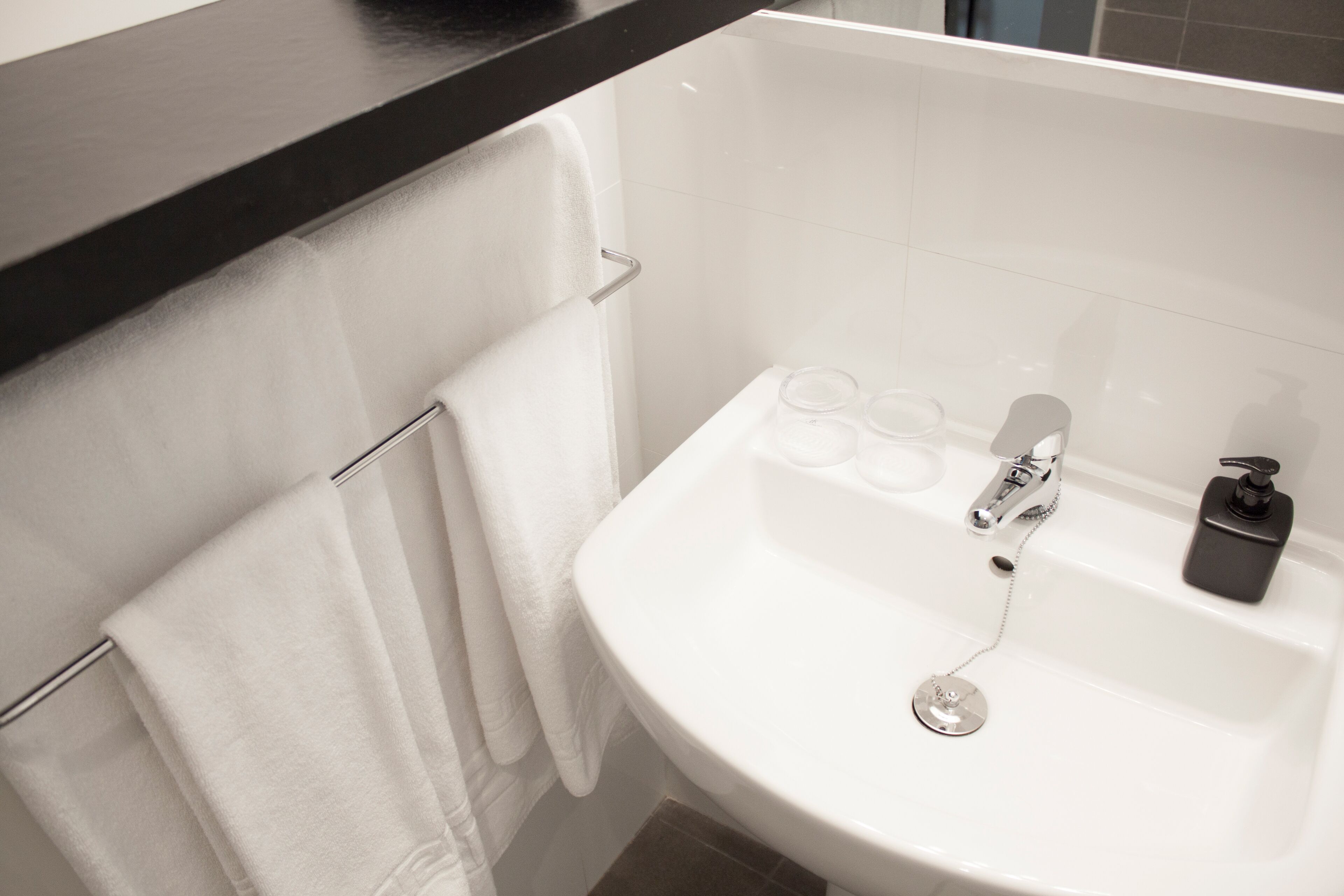 double room, ground floor | bathroom | free toiletries, hair dryer, towels