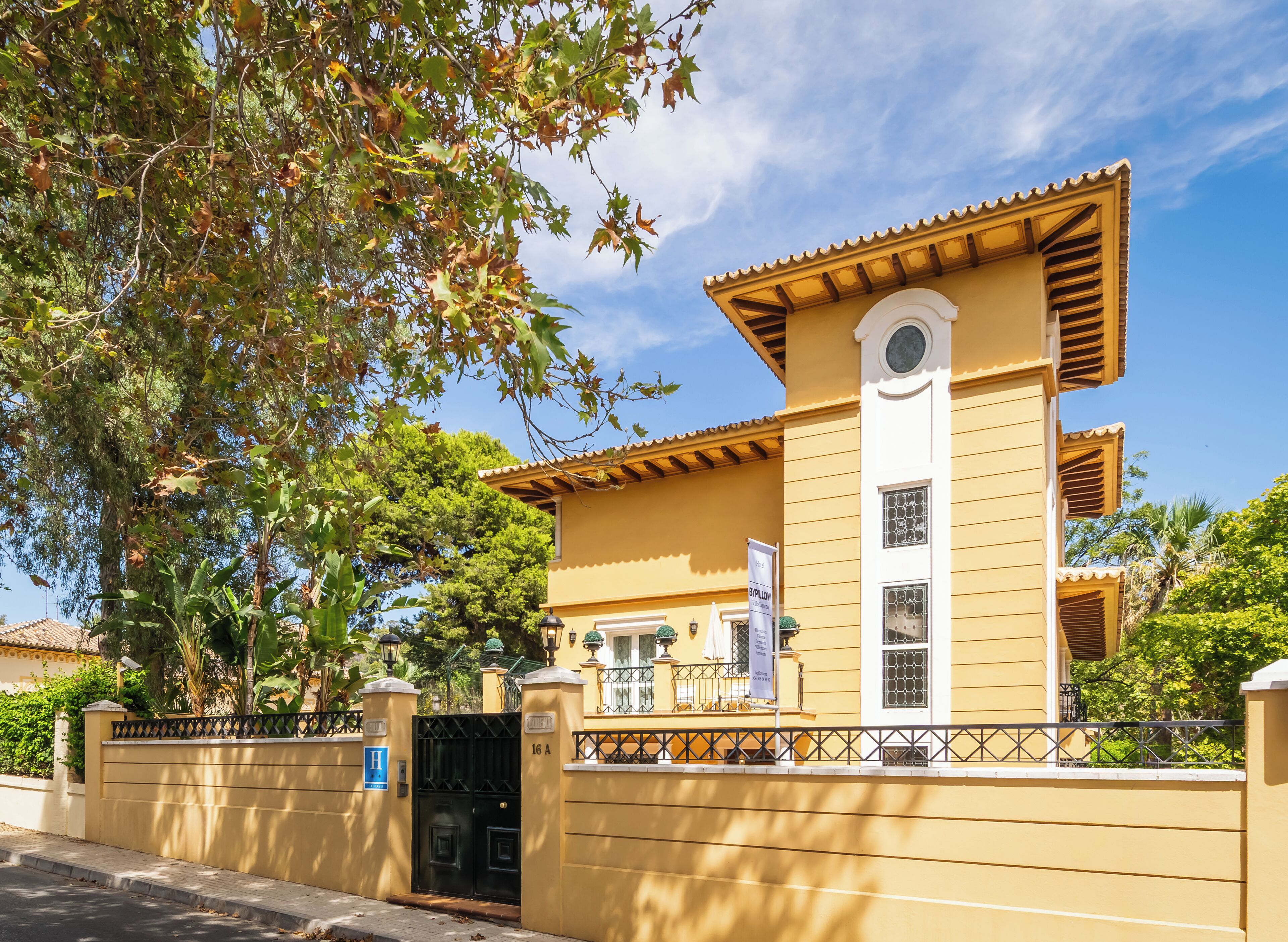 Photo - BYPILLOW Villa Lorena Adults Recommended