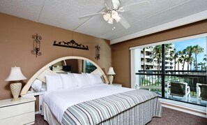 Condo, 2 habitaciones, patio | 1 habitación, decoración personalizada y muebles diferentes 