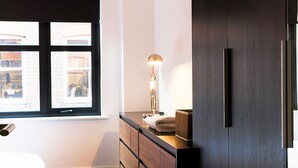 Unclassified image, 3 of 20, button - Rojen Apartments Liverpool Street (London)