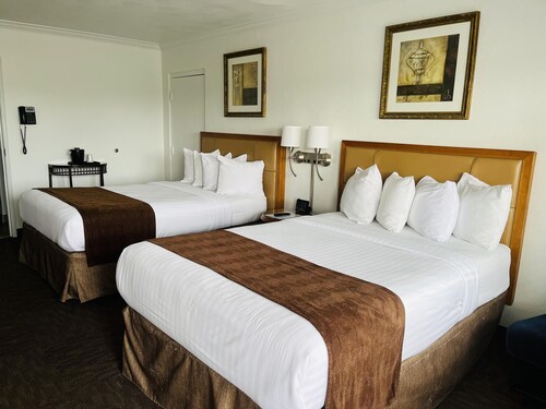 The Pines Country Inn