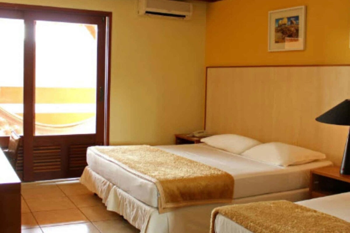 Minibar, in-room safe, desk, free WiFi