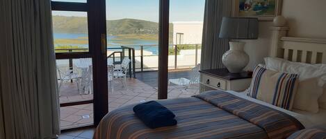 Family Suite (Joy) | Premium bedding, Select Comfort beds, minibar, in-room safe