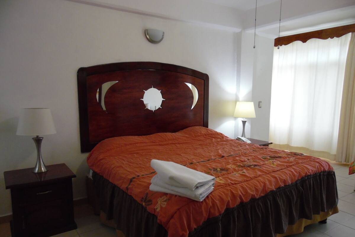 Minibar, desk, free WiFi