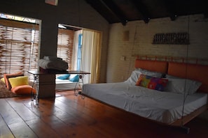Design Cabin, Mixed Dorm, Patio, Garden Area