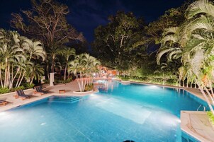 Outdoor pool, open 8:00 AM to 8:00 PM, sun loungers