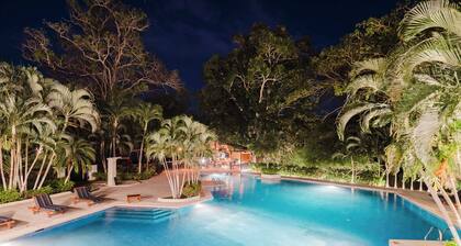 Papagayo Golden Palms Beachfront Hotel