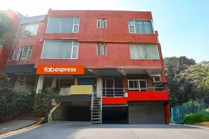 Exterior - Oyo Rooms New Friends Colony M (New Delhi)