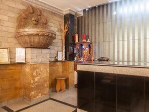 Lobby - Oyo Rooms New Friends Colony M (New Delhi)