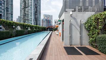 Outdoor pool, pool loungers