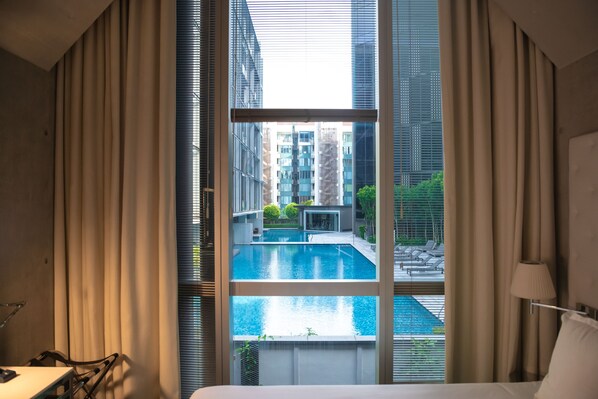 Alcove Cosy Queen (One Large Double Bed) | View from room