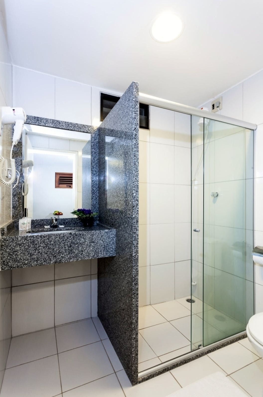 romantic house | bathroom | shower, free toiletries, hair dryer, towels