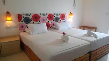 Super Deluxe Room | 1 bedroom, in-room safe, individually decorated, desk