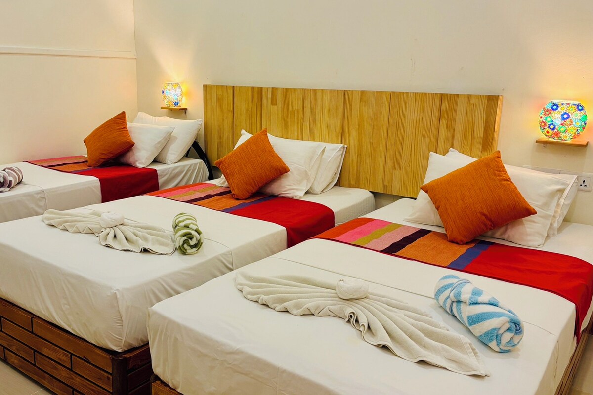 Deluxe Double or Twin Room | 1 bedroom, minibar, in-room safe, desk