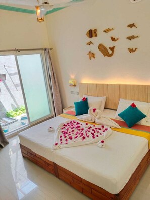 1 bedroom, in-room safe, individually decorated, desk - Dream Inn Sun Beach Hotel (Thulusdhoo Island)