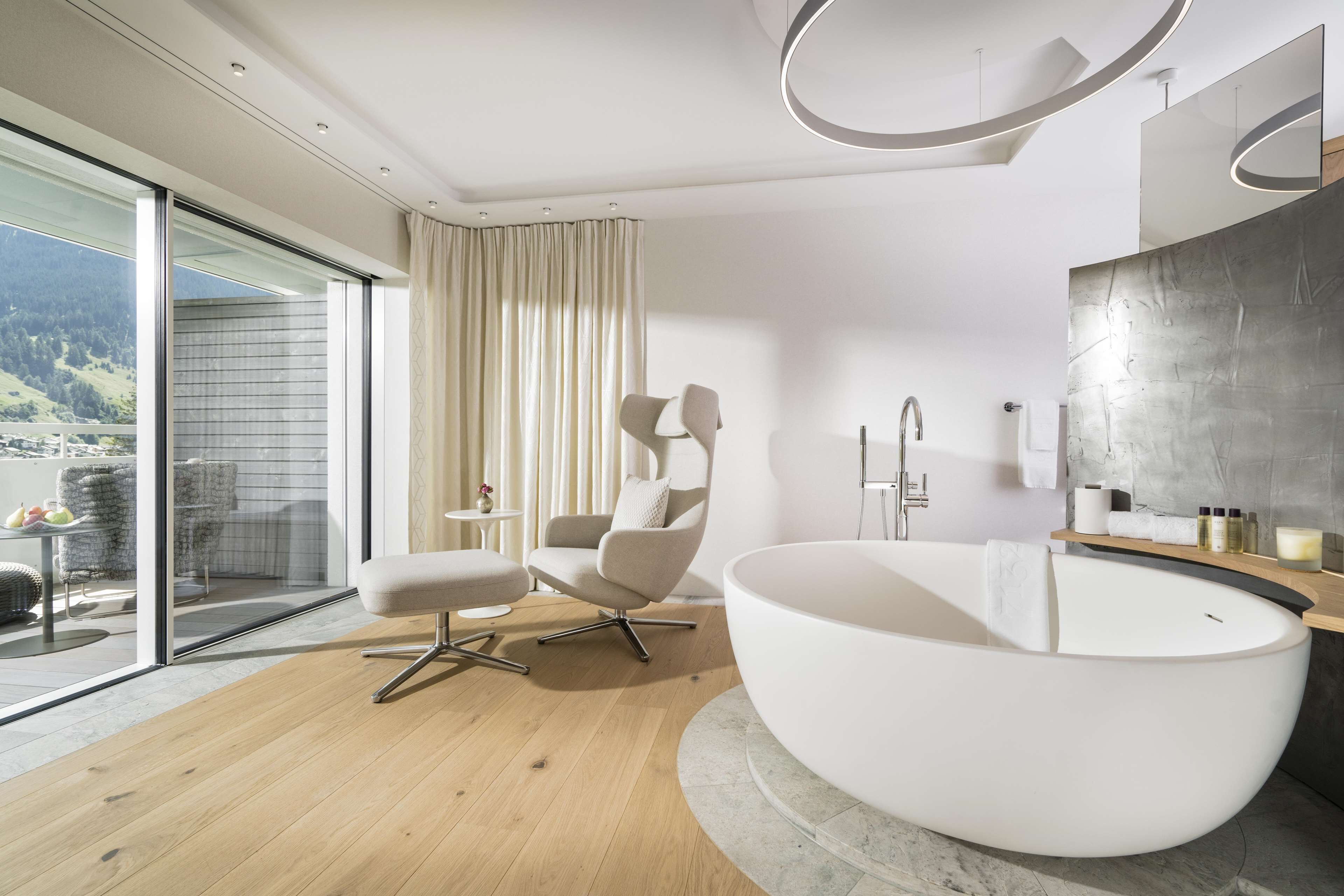 7132 Hotel Reviews, Deals & Photos 2026 - Expedia