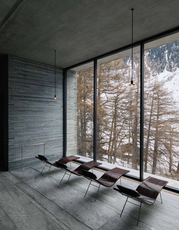 Couples treatment rooms, steam room, hot springs, body treatments - 7132 Hotel (Vals)