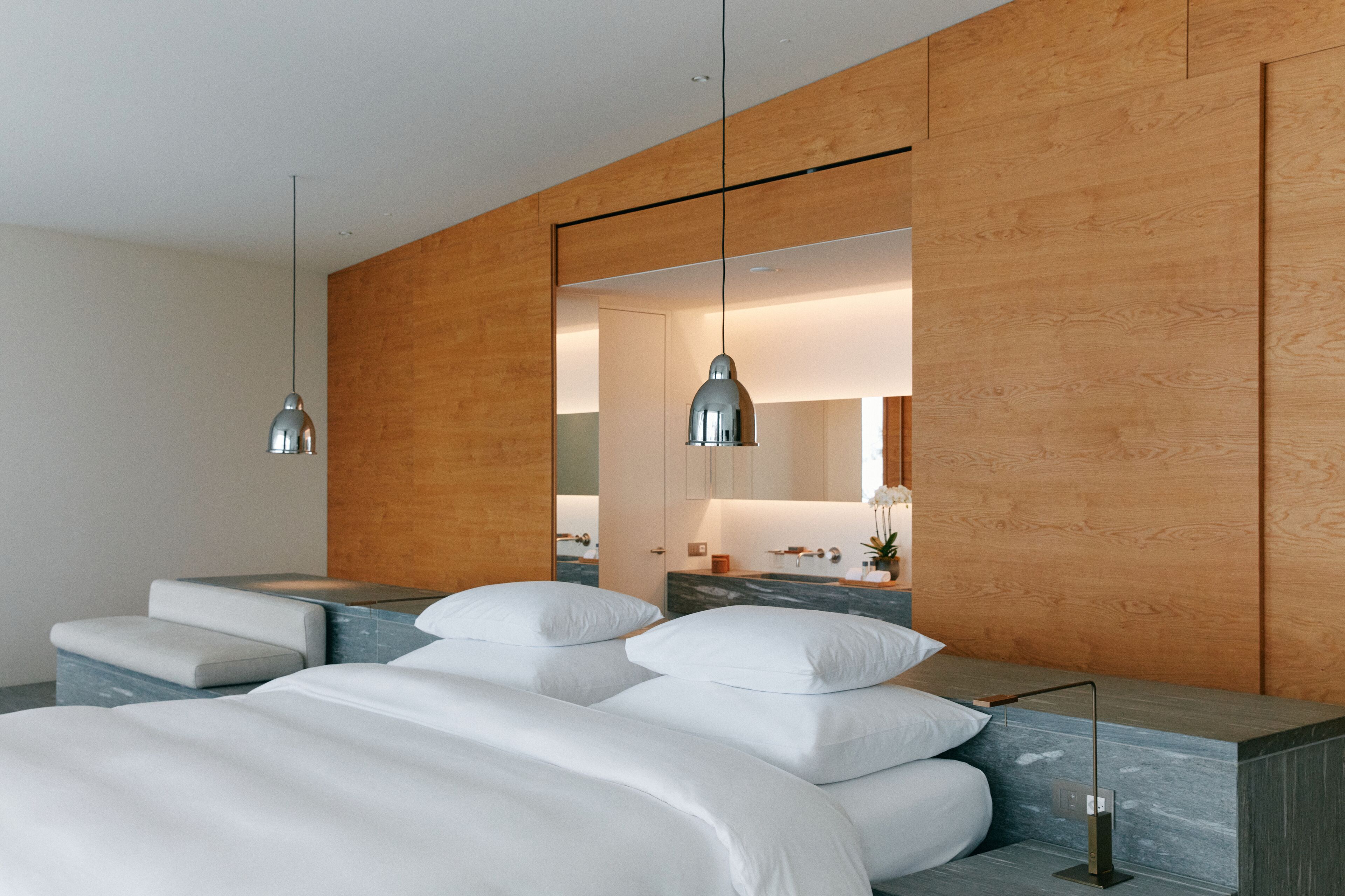 7132 Hotel Reviews, Deals & Photos 2026 - Expedia