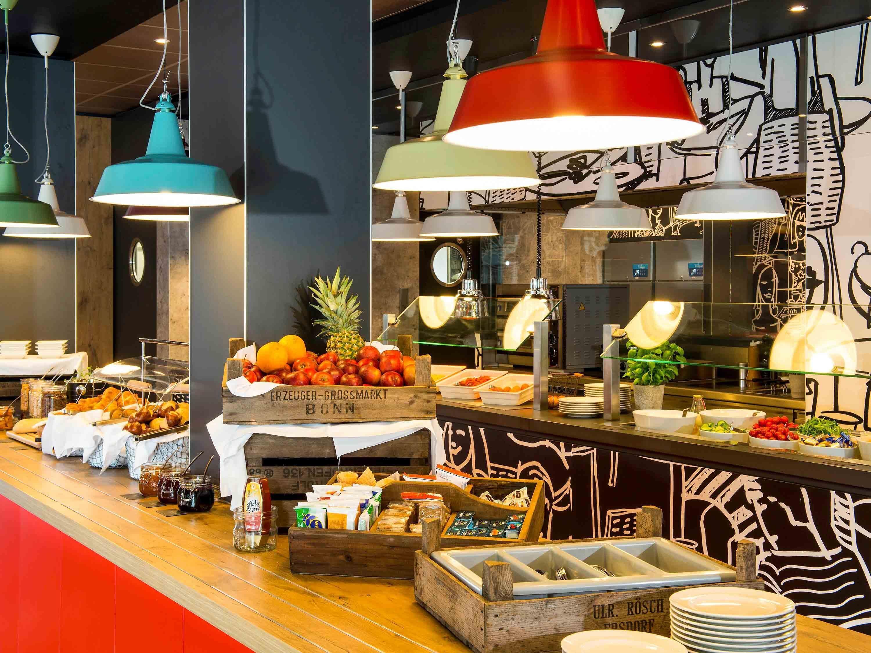 Desayuno buffet todos los días (con cargo) 
