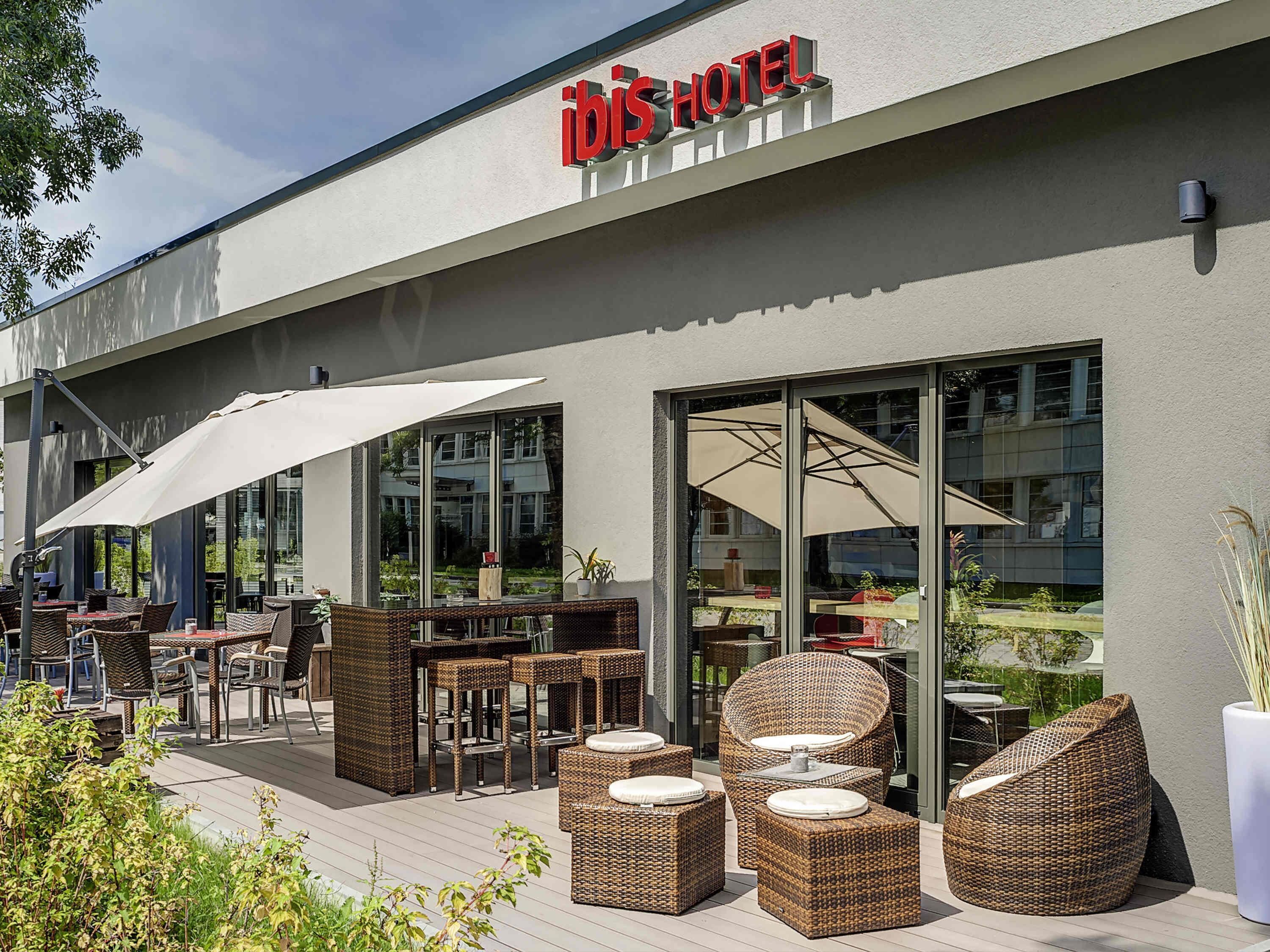 Bar (in der Unterkunft)