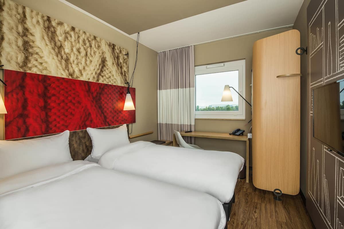 room | laptop workspace, blackout curtains, soundproofing, free wifi